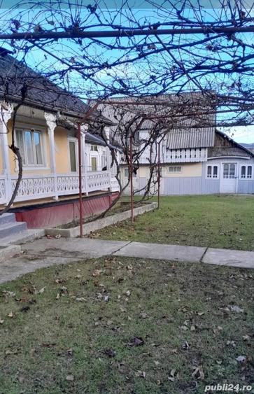 Casă cu 4 camere cu Teren 4000 Mp în Vânători-Neamț