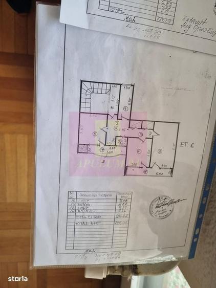 Apartament cu 4 camere în Unirii