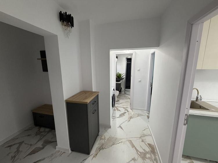 Apartament cu 2 camere decomandat în Ultracentral