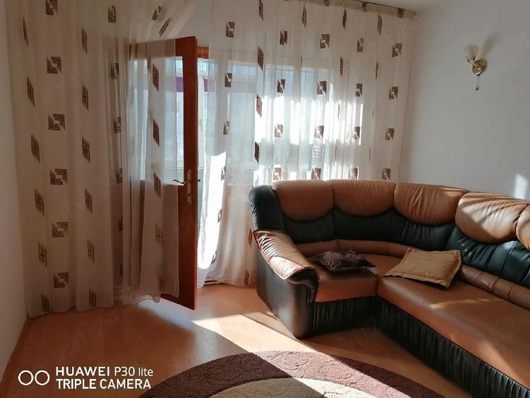Apartament cu 2 camere decomandat în E3