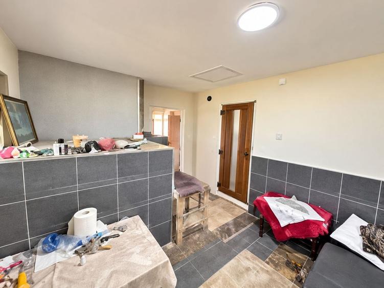 Casă individuală cu 2 camere cu Canalizare în Caporal Alexa
