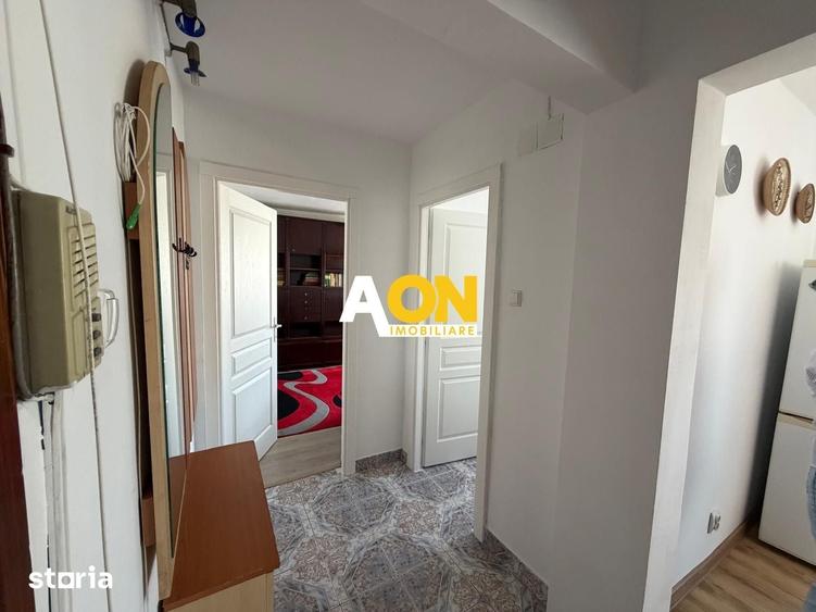 Apartament cu 3 camere în Cetate