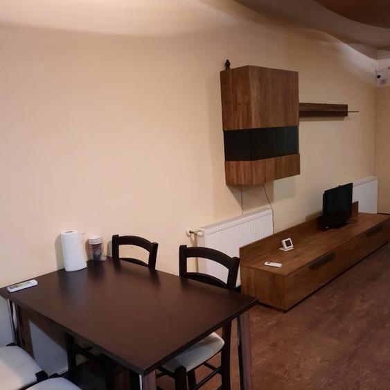 Apartament cu 2 camere decomandat în Circumvalațiunii