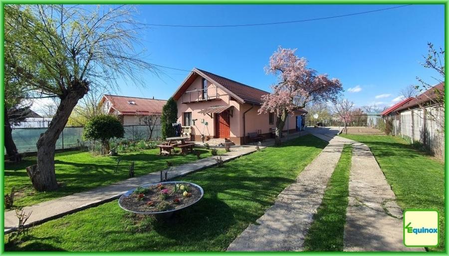 Casă individuală cu 3 camere cu Teren 730 Mp în Lipănești
