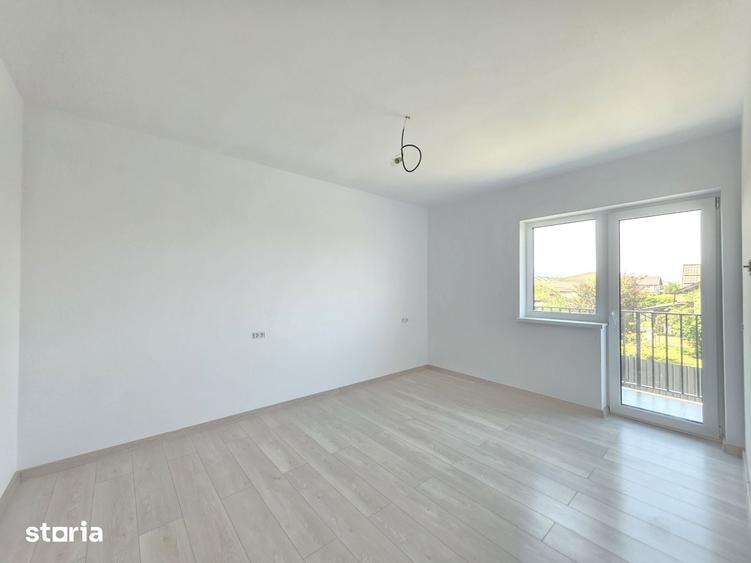 Casa tip duplex cu 4 camere, cartier Izvor, Tarlungeni - 9