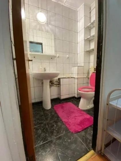 Apartament cu 3 camere decomandat în Berceni