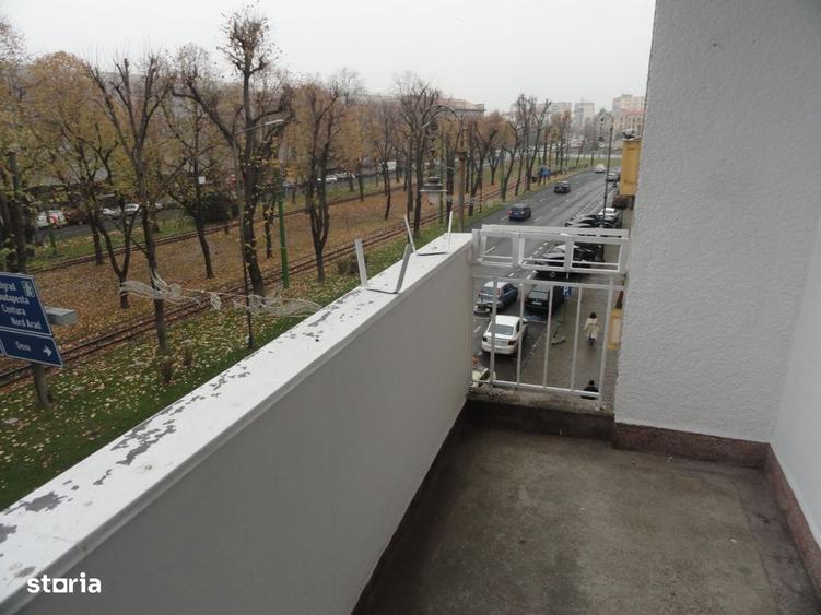 Apartament 2 camere confort 1, mobilat, etaj 3 pe Bdul Revolutiei - 3