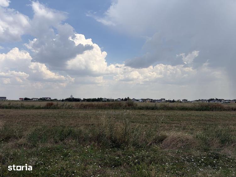 Teren de 420 mp, în Vidra