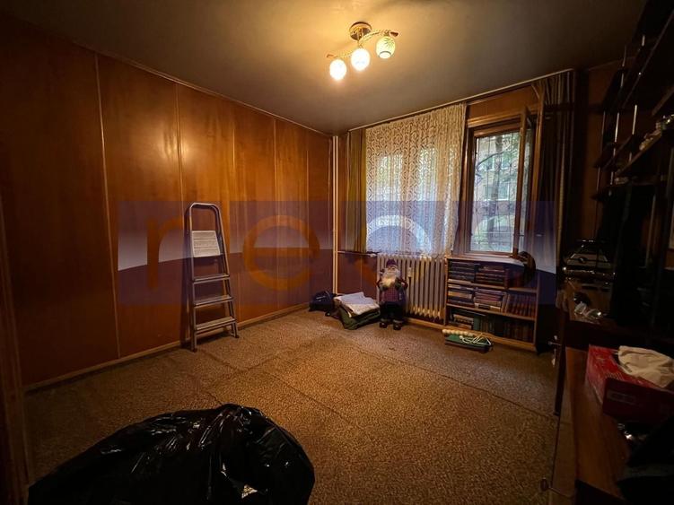 Apartament cu 3 camere decomandat în Tineretului