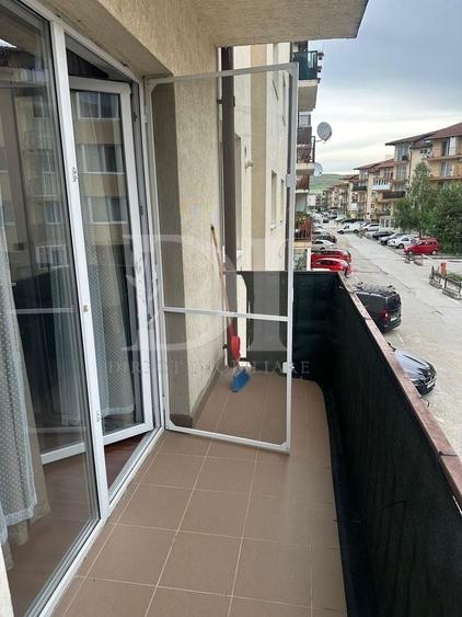Garsonieră decomandată, mobilată în Florești