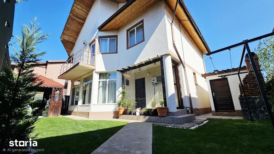 Casă cu 5 camere cu Teren 100 Mp în Central