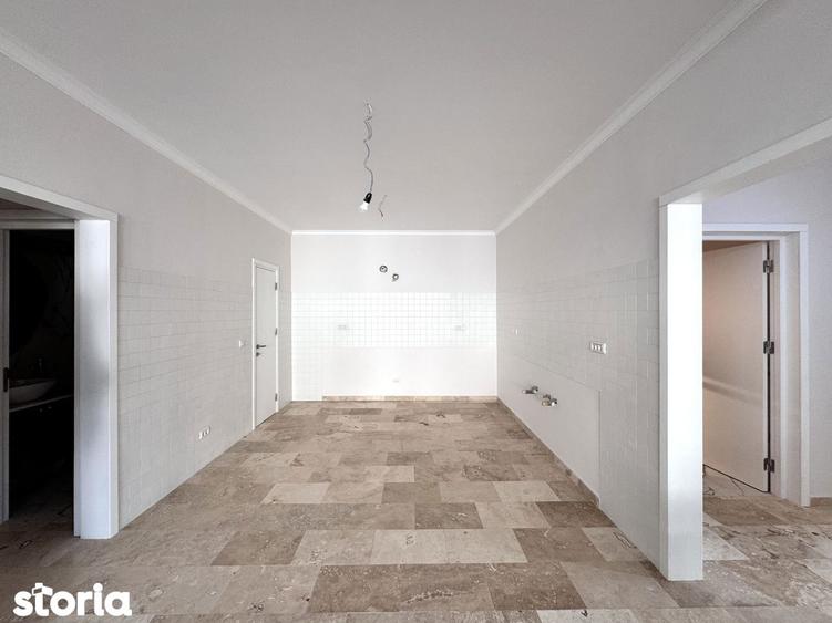 Apartament cu 3 camere în Tei
