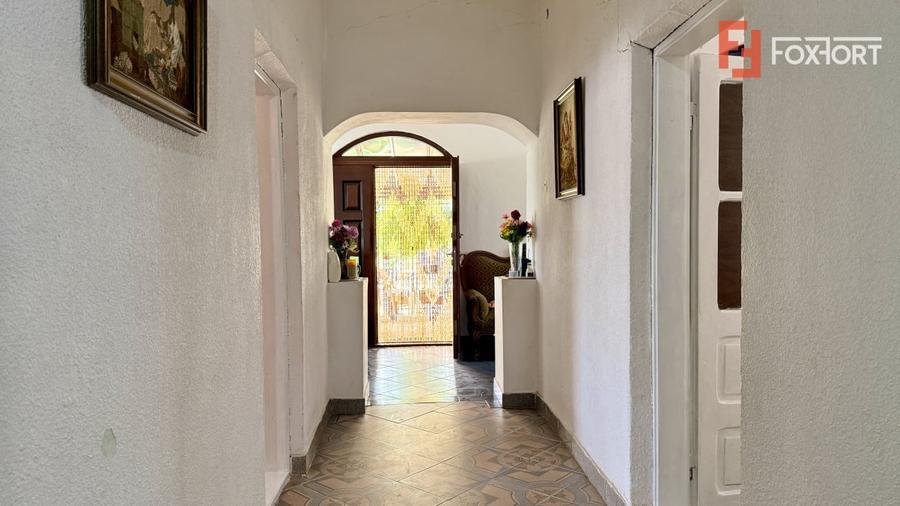 Casă individuală cu 5 camere cu Canalizare în Halânga