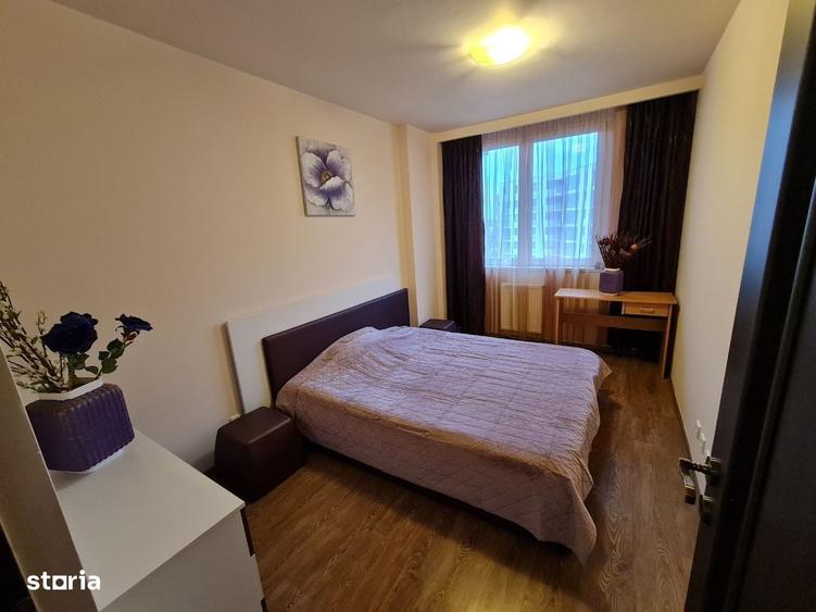 Apartament cu 3 camere decomandat în Intim