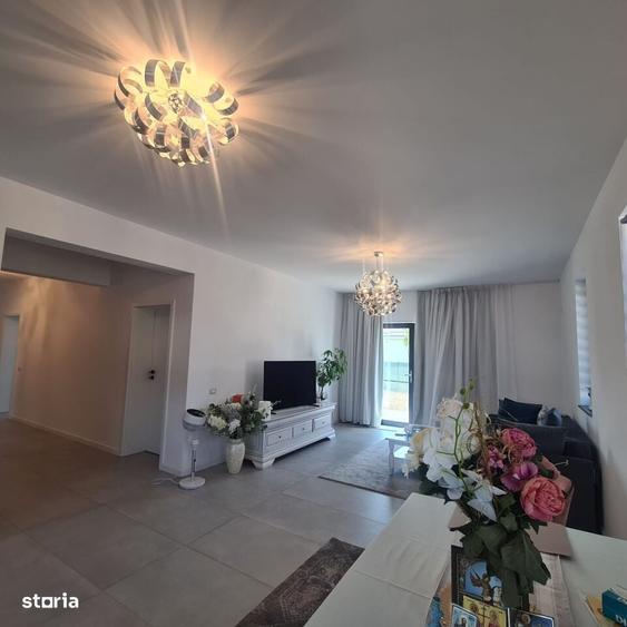 Casă cu 4 camere în Dumbrăveni
