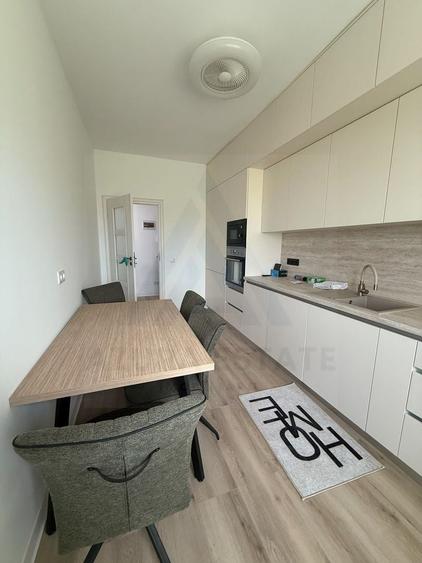 Apartament cu 3 camere decomandat, mobilat în Șelimbăr