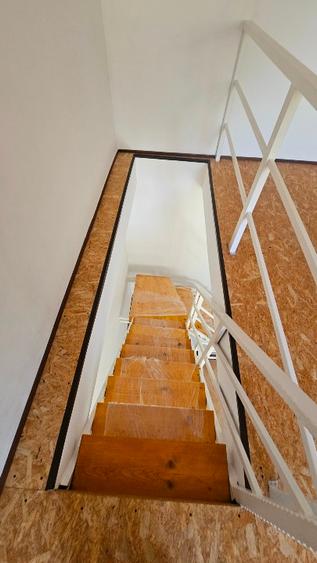 Casă individuală cu 4 camere cu Teren 265 Mp în Central