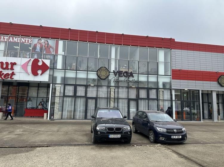 Spațiu comercial, de 430 mp, în Central
