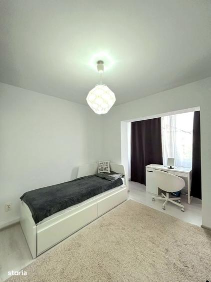 Apartament cu 4 camere decomandat în Sud