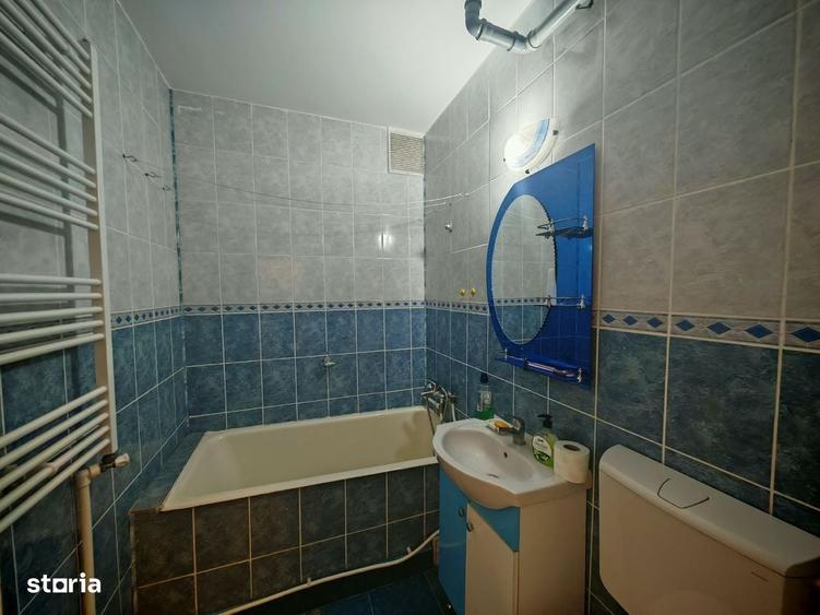 Apartament cu 2 camere semidecomandat în Calea Severinului