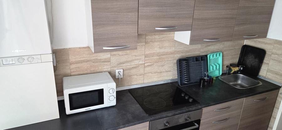 Apartament cu 3 camere decomandat în 7 Noiembrie