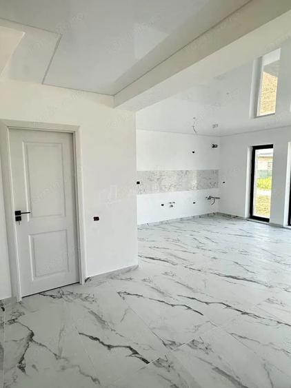 Casă cu Teren 220 Mp în Dărăști-Ilfov