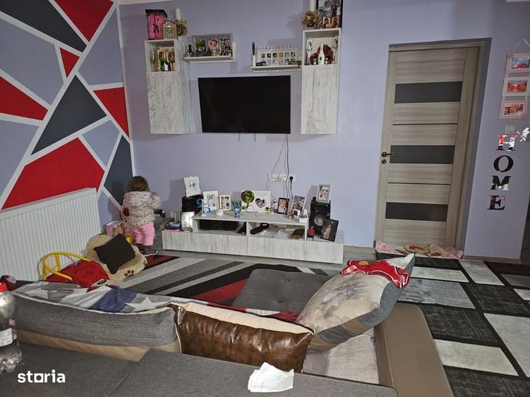 Apartament cu 3 camere, mobilat în Central