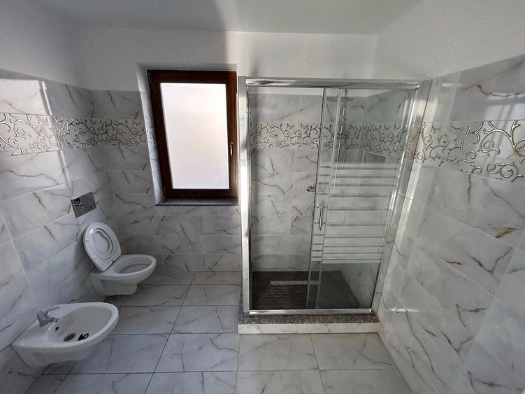 Casă cu 4 camere cu Teren 500 Mp în Ciurbești