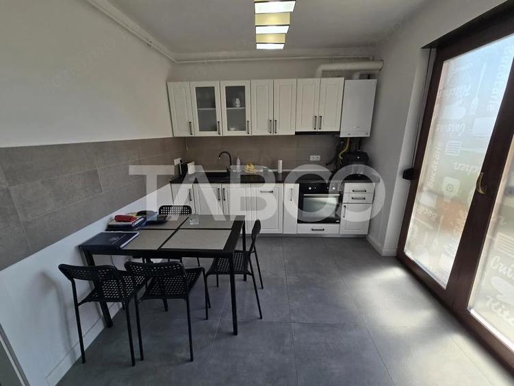 Apartament cu 4 camere decomandat în Central