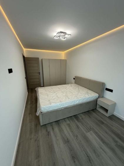Apartament cu 2 camere decomandat în Exterior Vest
