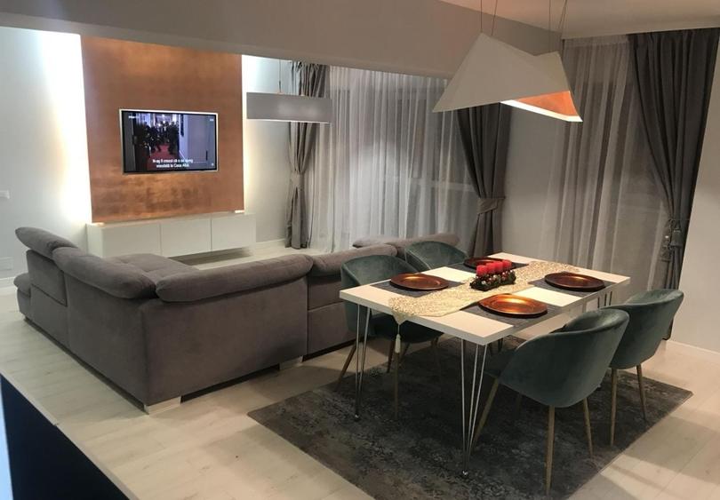 Apartament cu 2 camere decomandat, mobilat în P-ța Alba Iulia