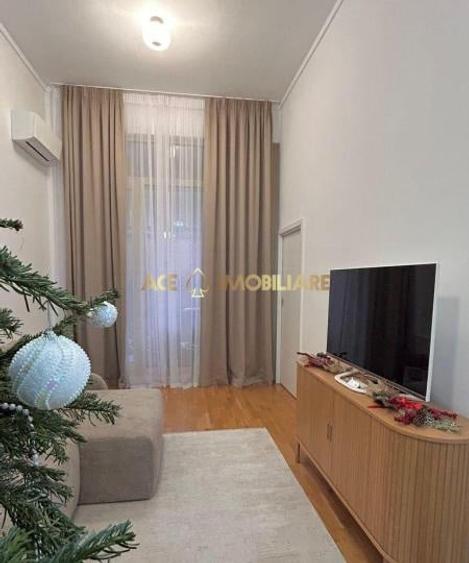 Apartament cu 2 camere semidecomandat, mobilat în Jiului