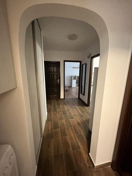 Apartament cu 2 camere decomandat, mobilat în Brâncoveanu