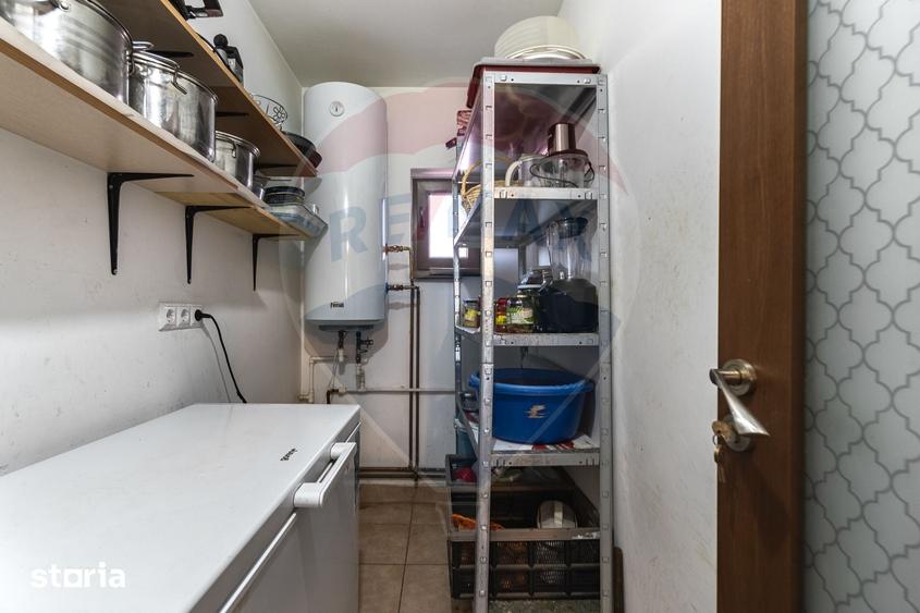 Casă cu 4 camere cu Teren 589 Mp în Feldioara