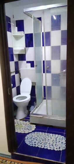 Garsonieră decomandată în Roșu