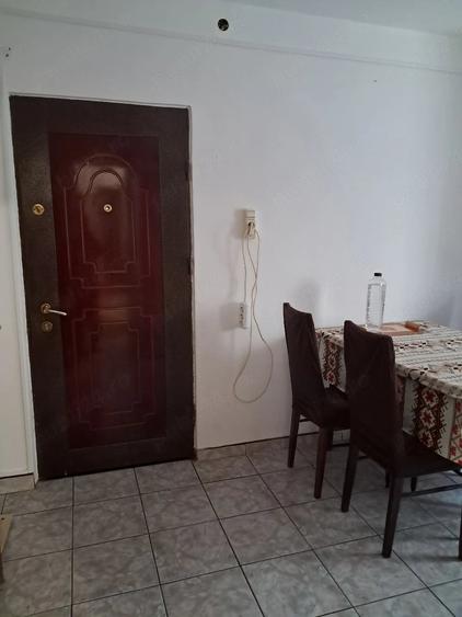 Apartament cu 2 camere semidecomandat în Olimpia-Stadion