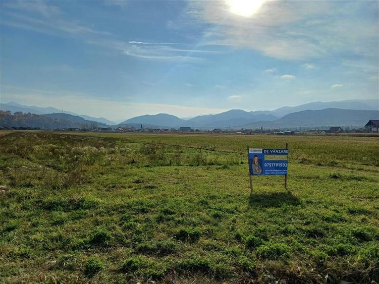 Teren Construcții intravilan de 10000 mp, în Exterior Sud