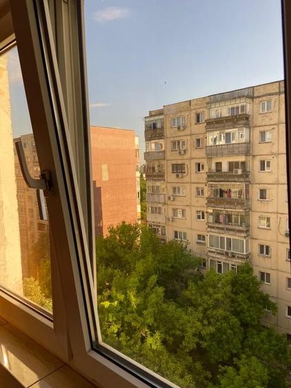 Garsonieră decomandată în Gorjului