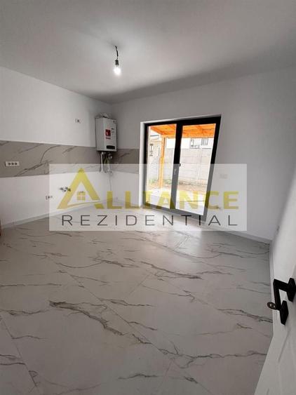 Casă individuală -5 camere | 120 metri pătrați utili  | Teren 350 mp | - 6