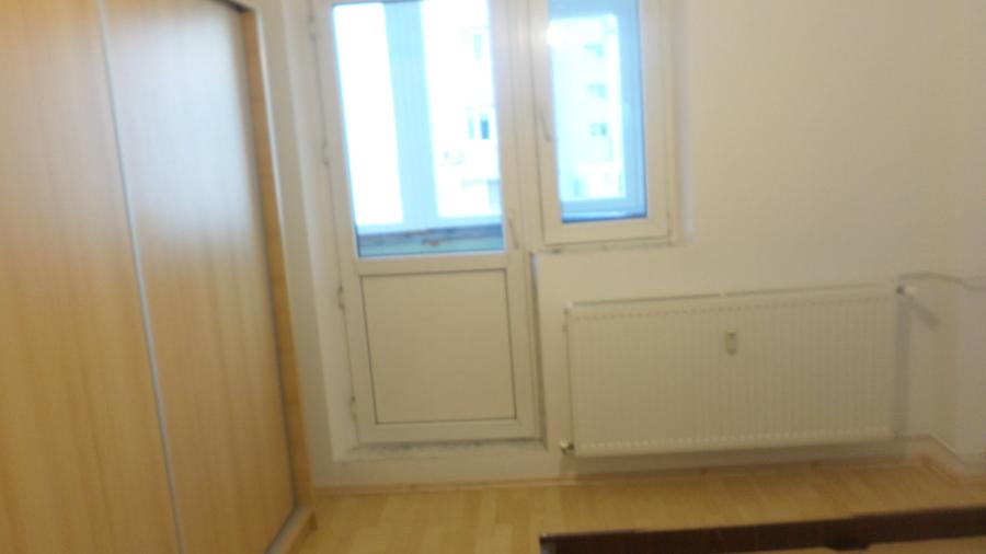 Apartament cu 4 camere decomandat în 13 Septembrie