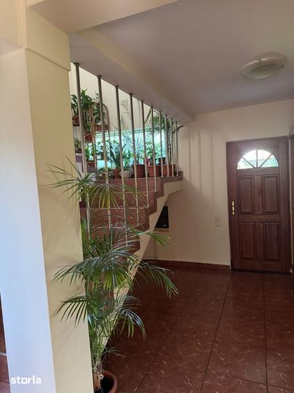 Casă cu 5 camere cu Teren 2100 Mp în Ghencea