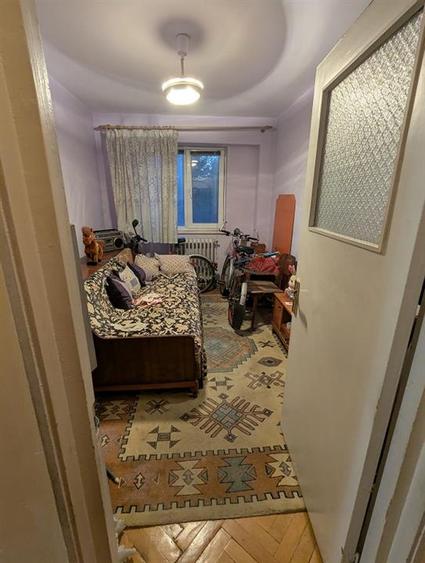 Apartament cu 3 camere decomandat în Plantelor