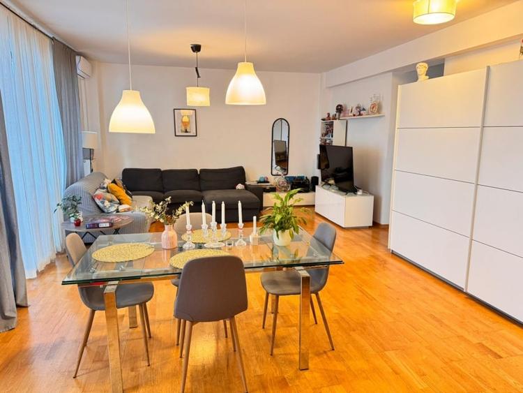 Apartament cu 3 camere decomandat, mobilat în Pipera