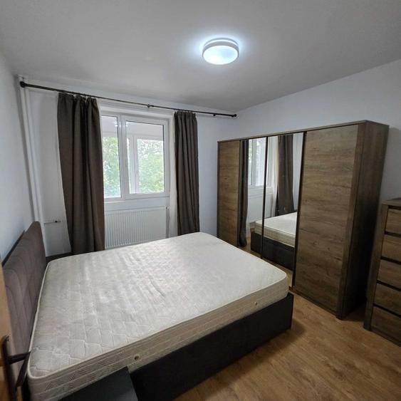 Apartament cu 3 camere decomandat în Pantelimon