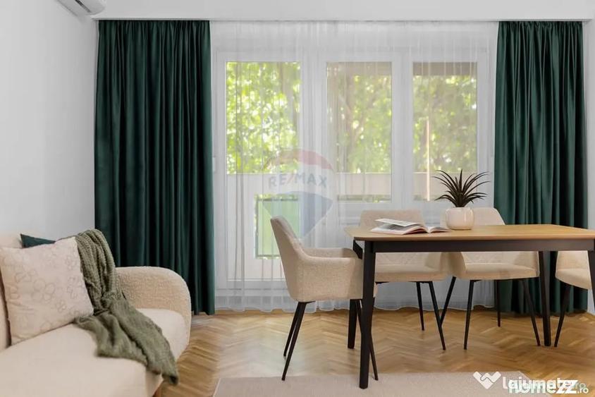 Apartament cu 3 camere semidecomandat în Central