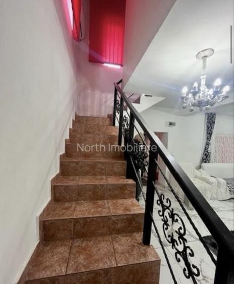 Casă cu 4 camere în Colentina