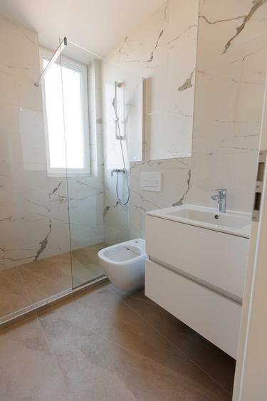 Apartament cu 3 camere decomandat în Nord