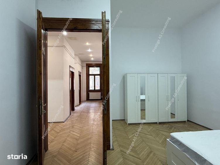 Apartament cu 4 camere, mobilat în P-ța Victoriei