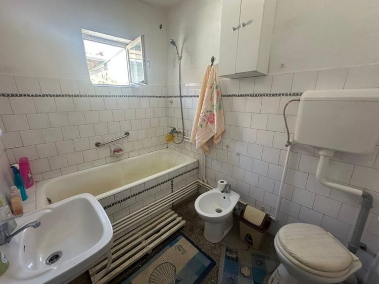 Casă individuală cu 4 camere cu Canalizare în Bucerdea Grânoasă