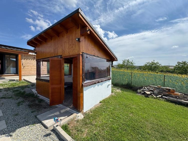 Casă individuală cu 1 camere cu Teren 400 Mp în Oarda